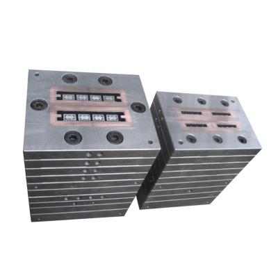 China Elektroplatering Polijst WPC PVC-buis Extrusie Die Design Mould voor huishoudelijk product Te koop