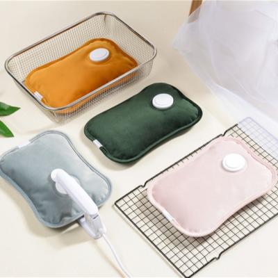 China Safety Factory Price Rechargeable Hand Heat Pack Warmer Hot Water Bag for sale