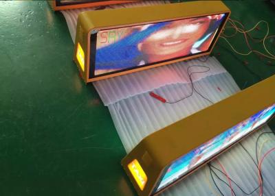 China Sistema inalámbrico 3G del taxi de la publicidad al aire libre P5 del top de la muestra a todo color del tejado LED en venta