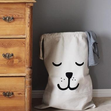 China Minimalist Eco Friendly 100% Cotton Canvas Drawstring Storage Laundry Bag For Storage for sale