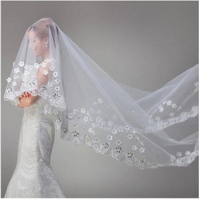 China Pearl Edge Two Layer Bridal Veil European Fashion 4*3 Meter Long Lace Up Bridal Veils With Comb Bride Hair Accessories for sale