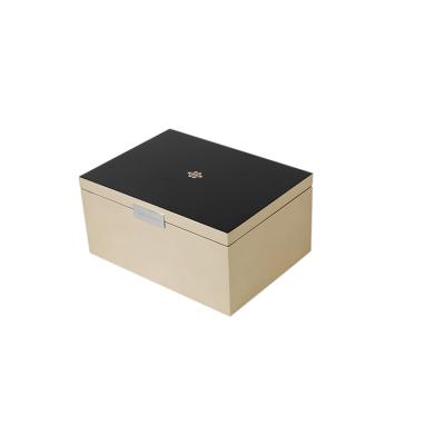 China Handmade Wooden Storage Box With Sudue Lining For Gift Box Custom Logo Jewelry Box With Fashion Lock Custom Color for sale