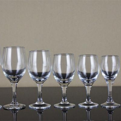 China Viable Diamond Champagne Cup Goblet Wine Glass Red Mounted Gold Champagne Goblet Red Wine Glass Cups for sale