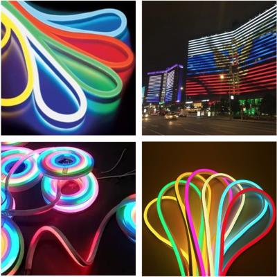 China Conectores estándar al aire libre al aire libre flexibles IP66 de la luz de tira de la prenda impermeable LED del RGB en venta