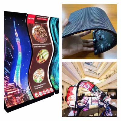 中国 P1.875mm適用範囲が広い曲げられたLEDスクリーン表示IP43屋内800cd/Sqm 販売のため