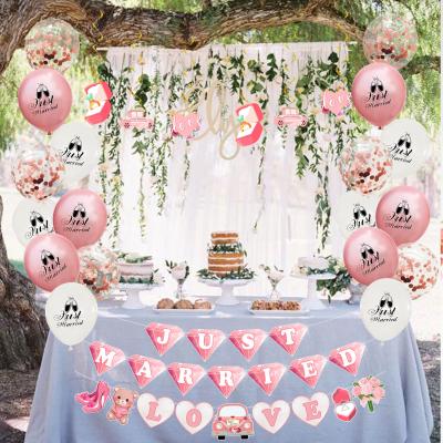 China Hot Selling Amazon Collapsible Just Married Party Banner Balloons Cake Topper Wedding Decoration for sale