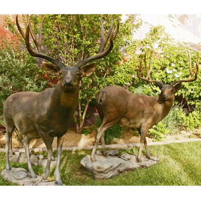 China Europe Garden Modern Design Life Size Outdoor Bronze Deer Statues for sale