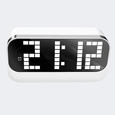 China Eco-Friendly 2021 New Hot Selling Eco-Friendly Portable LED Alarm Clock for sale