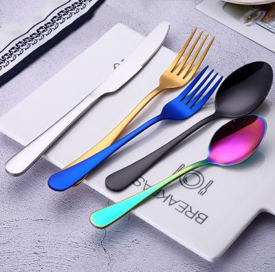 China 5pcs Disposable Luxury Set Cutlery Western Style Steak Knife Fork Spoon Gold Plated High Grade Stainless Steel Cutlery Set for sale