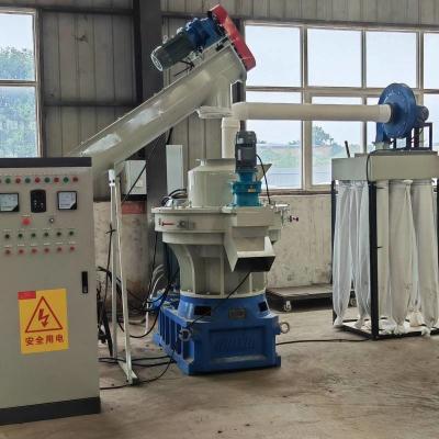 Κίνα 6mm-12mm Wood Pellet Production Line 1-1.5ton/H Vertical Ring Die Pellet Mill προς πώληση