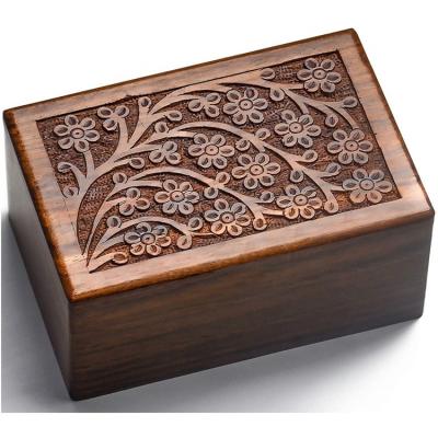 China Custom wood stored carved bvasic pet urns home box cremation for dog ashes biodegradable for sale