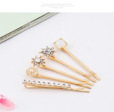 China Suppliers Fashionable Wholesale Mini Wed Metal Crystal Hair Clip for sale