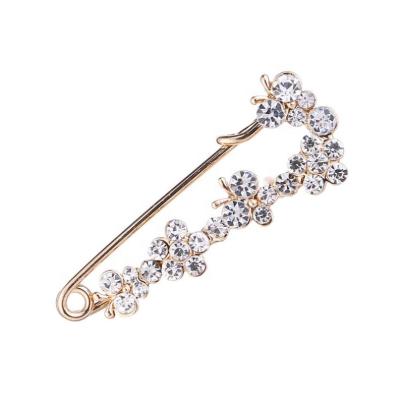 China ALLOY Sakura Safety Pin Brooch Enamel Brooches Korea Japanese Sweet Girls Alloy Flower Brooch Pins for sale