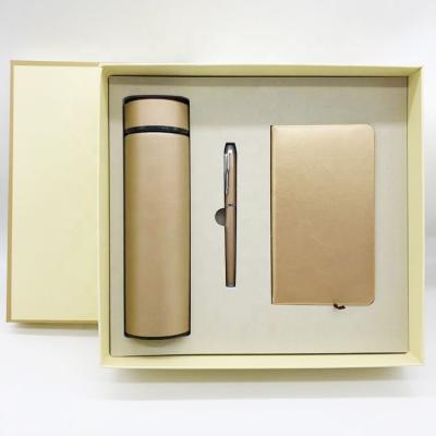 China Modern Luxury Promotional Box Business Gift Set With Logo For Partner for sale