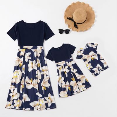 China Breathable Chiffon Floral Print Bowknot Ruffles Matching Outfits Mommy and Me Short Sleeve Beach Mom Girl Dresses for sale