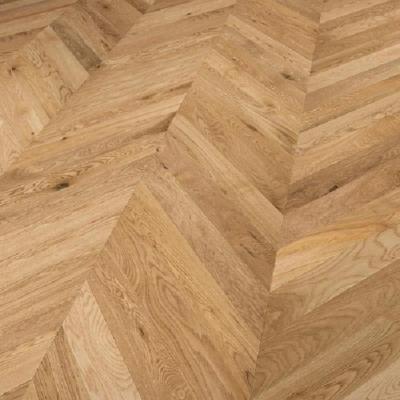 China Durable Chevron Parquet White Oak Factory Herringbone Timber Engineered Flooring for sale