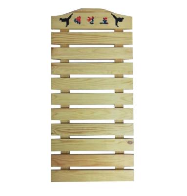 China Wooden Taekwondo Karate Taekwondo Martial Arts Belt Training Display Rack for sale