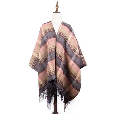 China Free Sample Wholesale High Quality American European Poncho Ladies Cape Shawls Cashmere Winter Plaid Poncho Shawls for sale