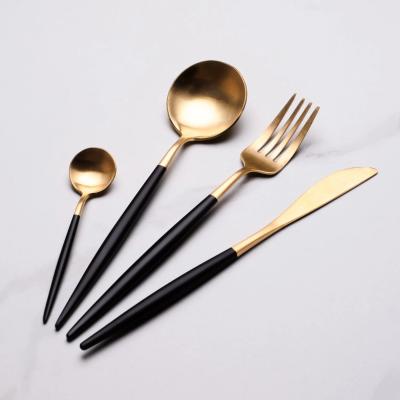 China Sustainable Factory Price Set of Spoon 18/10 Stainless Steel Black Gold Cutlery Set for Wedding for sale