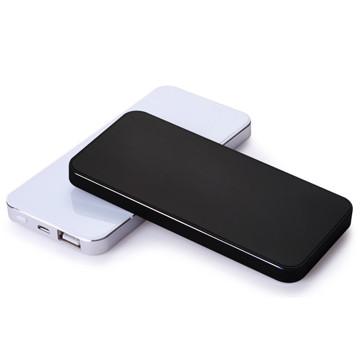 China Mini Portable Backup Battery Charger Slim Gift Power Bank 4000mAh for Cell Phone for sale