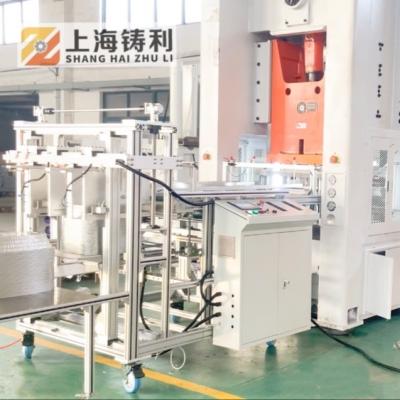 China Mechanischer Aluminiumfolie-Nahrungsmittelbehälter, der Maschine den Aluminiumfolie-Kasten macht Maachine herstellt zu verkaufen