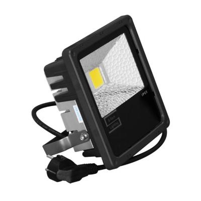 China 50W 100W 200watt Portable High powered LED flood lights outdoor with Cool White 12V 1600Lm for sale