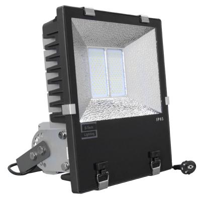 China Altas luces de inundación de la prenda impermeable de la eficacia LED de la iluminación con el disipador de calor directamente en venta