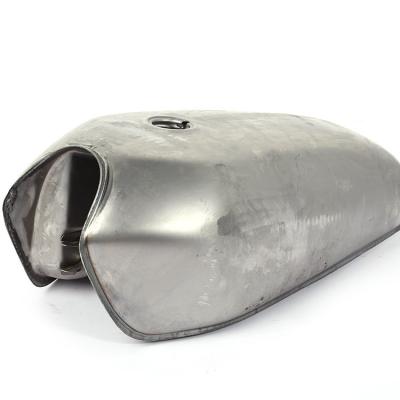 China Retro Cafe Iron Racer Universal Motorcycle Unpainted Modified Fuel Tank for sale