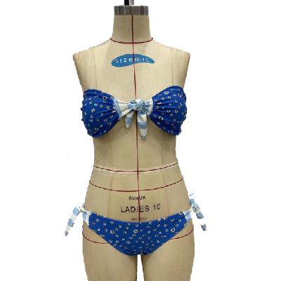 China Breathable Women Halter Bikini Swimwear Tied Front Zipper Bikini Swimwear for sale