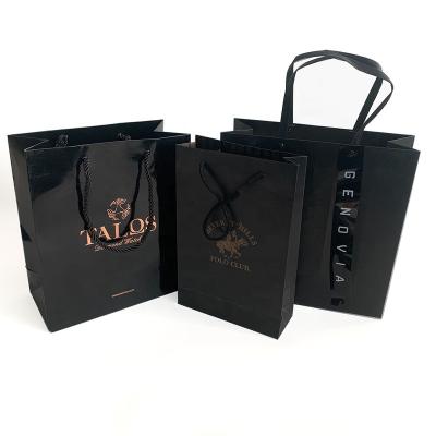 China Recycled Materials Customized Hot Foiled Stamping Black Lamination Hot Gloss Paper Tote Bag With Rope Handles for sale