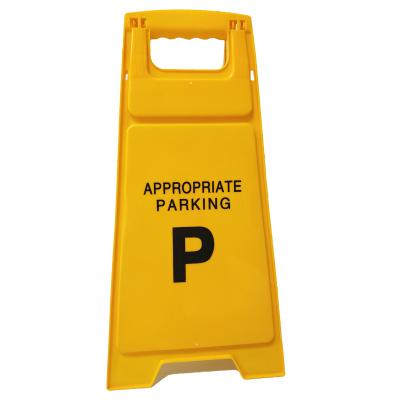 China Sustainable Customized Caution Warning Board Thick And Heavy Parking Safety Sign Boards Triangle Warning Pyramids Sign Folding Type For Heli for sale