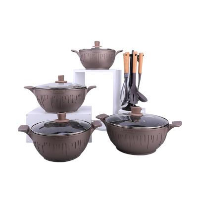 China Amercook sustainable kylie 12pcs non stick forged aluminum cookware cook utensils set soup pots pan cookware sets for sale