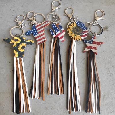 China Western Bull Head Star Sunflower Cactus Pattern Flag American Independence Day Cowboy Fashion Vintage Wooden Key Chain With Suede Tassel for sale