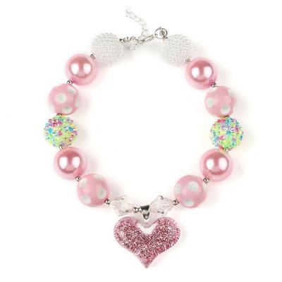 China 2021 New Children's Jewelry Pink Cute Cute Heart Pendant Necklace For Girls Chunky Acrylic Children's Necklace for sale