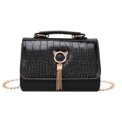 China 2021 new design daily used korean shoulder bag for women fashion chain bags cross body bags with high quality for sale