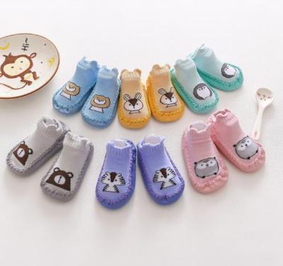 China New Design Handmade Soft Rubber Slip Sole Baby Breathable Anti Bumps Shoes for sale