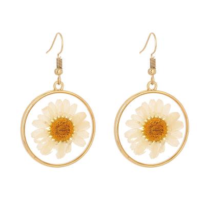 China Clear Resin Flower Drop Earrings Daisy Sunflower Earrings Jewelry For Fresh Natural White Dry Women BOHEMIA for sale