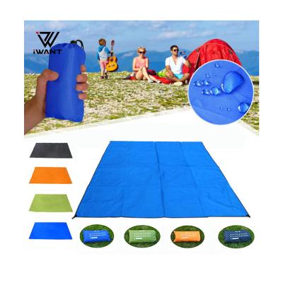 China Portable Folding Multiplayer Tourist Mat Beach Blanket Pocket New Design Picnic Blanket Waterproof Portable/Durable/Camping Raincoat for sale