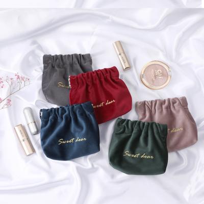 China Luxury Drawstring Velvet Jewelry Pouch, Drawstring Jewelry Pouch With Metal Closer for sale