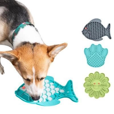 China Wholesale Sustainable Dog Lick Pad Pet Super Strong Suction Cup Lick Mat Durable Pet Feeder for sale