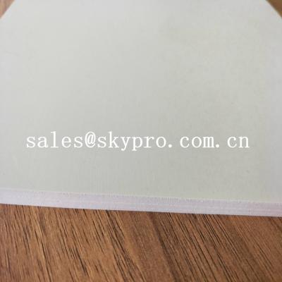 China Gummi-Blatt glattes des Latex-Blatt-Rollennicht giftiges Silikon-weiches Weiß-SBR zu verkaufen