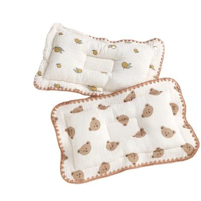 China Anti dust mite baby pillow four seasons general ventilation forming head deviation baby pillow newborn cloud 0-1 flat head pillow patch for sale