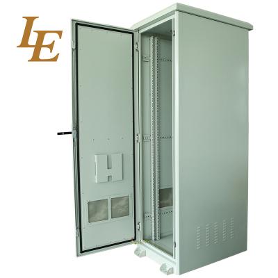 China SECC Cold Rolled Steel Outdoor Standing Cabinets IP65 Waterproof Server Rack Good Selection for sale