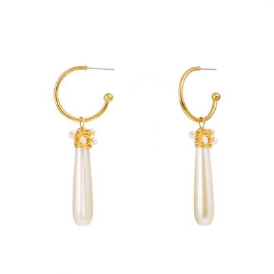 China CLASSIC Europe and the United States Popular Fashion Pearl Earrings C Shape Ear Hook for sale