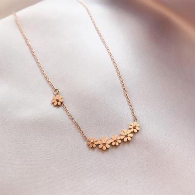 China CLASSIC Flower Daisy Choker Necklace For Women from Rose Gold Plated Multi Small Daisy Necklace Female Clavicle Chain for sale