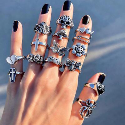 China Wholesale Fashion CLASSIC Boho Personalized Retro Silver Heart Ring Fingertips Party Ring Girl Jewelry Punk Gift for sale