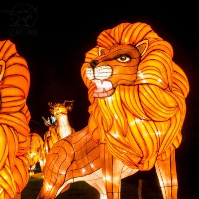 China Theme Park Figure Animal Tiger Lantern Lion Festival Silk Lantern for sale