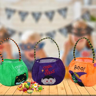 China Fashionale Halloween Pumpkin Candy Gift Bag Halloween Decorations Drawstring Velvet Bag for sale