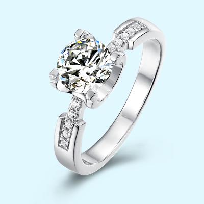 China CLASSIC 14K White Gold Moissanite Finger Ring Solid Wedding Band Heart Cut Moissanite Ring for sale