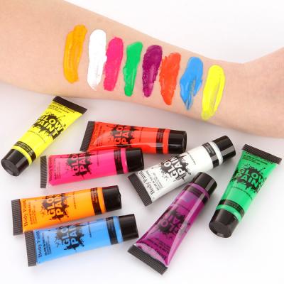 China New Skin Product Harmless Glow Car Brush Face Set Makeup For Car Body Paint 10/25Ml for sale